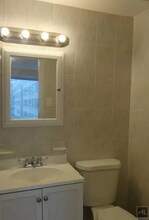 463E E 63rd St, Unit 11 in New York, NY - Building Photo - Building Photo