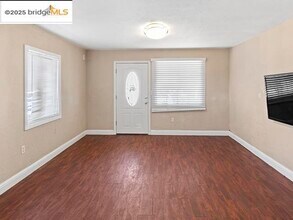 1132 86th Ave in Oakland, CA - Building Photo - Building Photo