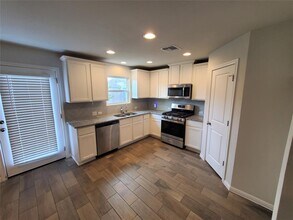1158 Esplanade Pkwy in San Marcos, TX - Building Photo - Building Photo