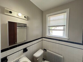 2203 Q St SE in Washington, DC - Building Photo - Building Photo