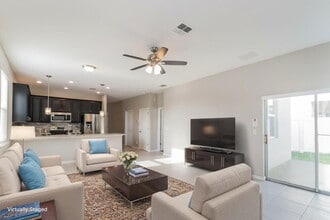 1121 Atlantic Ave in Fruitland Park, FL - Building Photo - Building Photo