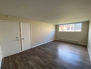 21 Verdun St in Moncton, NB - Building Photo - Building Photo