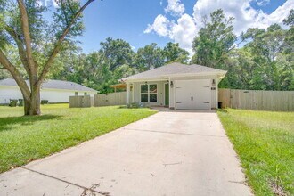161 Calvert Oaks Dr in Pensacola, FL - Building Photo - Building Photo