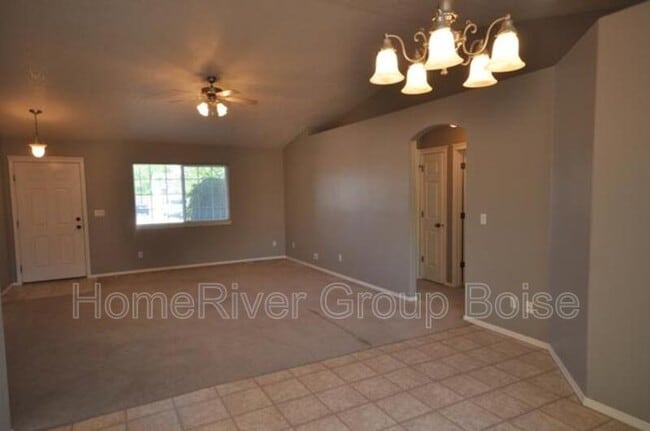 16870 N Barrymore Dr in Nampa, ID - Building Photo - Building Photo
