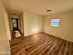 913 Plum St in Lafayette, LA - Building Photo - Building Photo