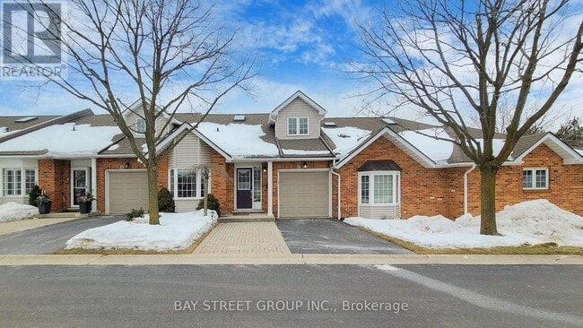 property at 810 Golf Links Rd