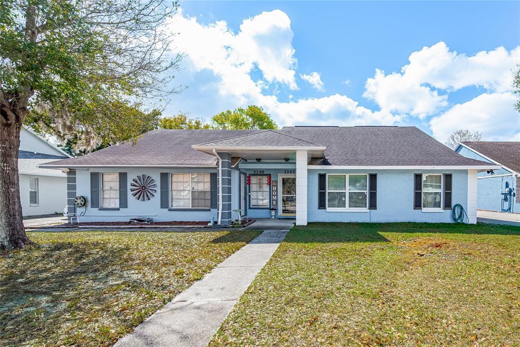 3242 Laurel Dale Dr in Tampa, FL - Building Photo