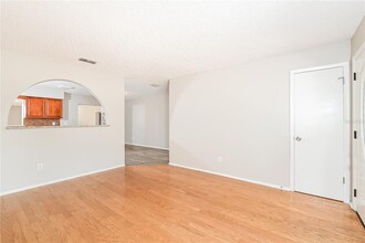 436 Pomona Dr in Apopka, FL - Building Photo - Building Photo
