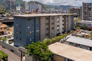 Residence at Makiki in Honolulu, HI - Building Photo