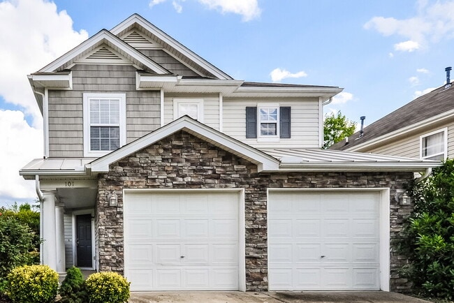 property at 101 Palmdale Ct