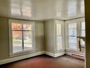 730 S Main St, Unit 1 in Decatur, IL - Building Photo - Building Photo