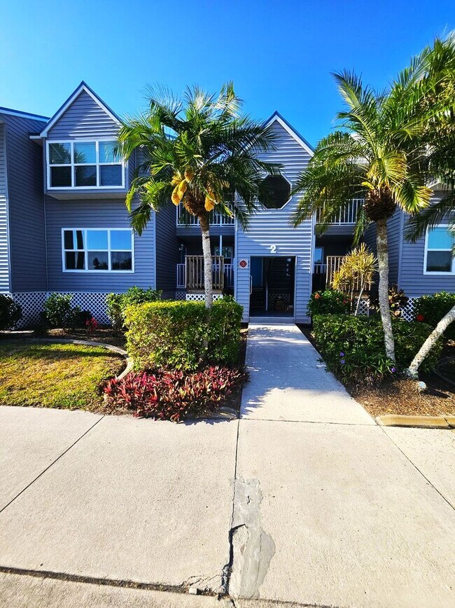 property at 4410 Warren Ave