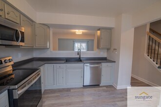 5 Grandee Ct in Overlea, MD - Building Photo - Building Photo