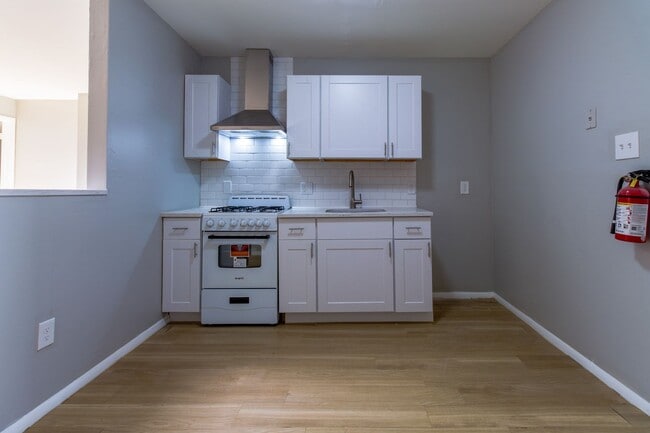 14 N Black Horse Pike in Runnemede, NJ - Building Photo - Building Photo