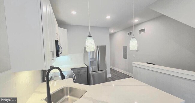 5233 Chancellor St in Philadelphia, PA - Building Photo - Building Photo