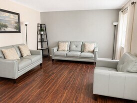 321 Ladera St, Unit 1 in Santa Barbara, CA - Building Photo