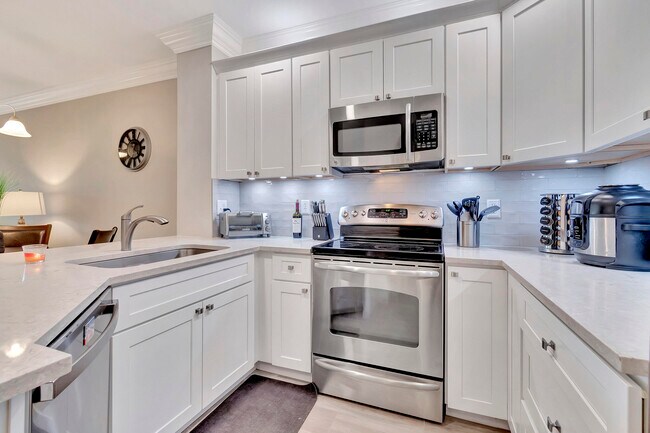property at 6872 Brook Hollow Rd