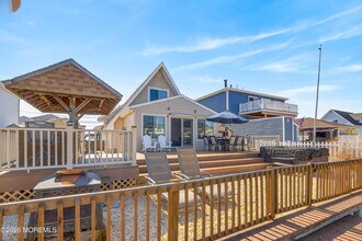 13 Clearwater Way in Toms River, NJ - Building Photo - Building Photo