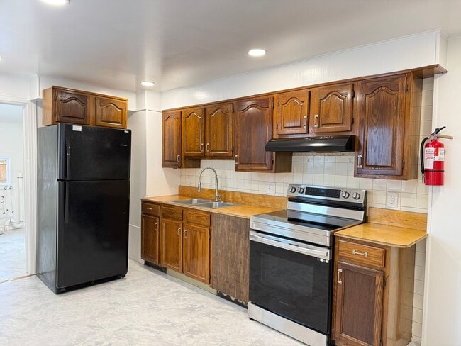 property at 28 N 5th St