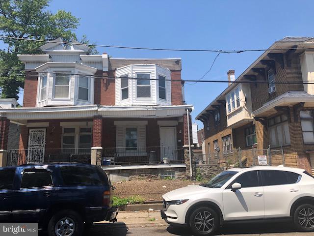 4744 N 12th St in Philadelphia, PA - Building Photo