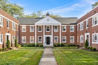 Mapleview Apartments in Merchantville, NJ - Building Photo - Building Photo