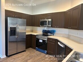11829 Autumn Creek Dr in Riverview, FL - Building Photo - Building Photo