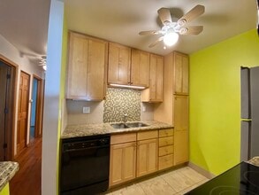 1855 Icarus Dr, Unit A in Lafayette, CO - Foto de edificio - Building Photo