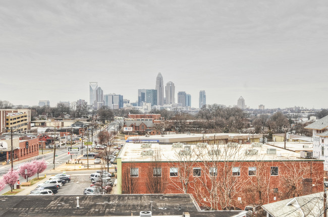 The Nook Apartments in Charlotte, NC - Foto de edificio - Building Photo