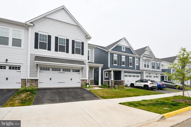 property at 18200 Moss Gdn Rd