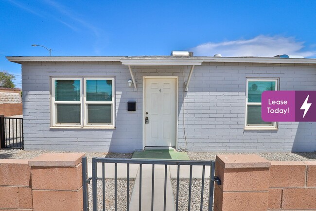 907 N 22nd Pl-Unit -4 in Phoenix, AZ - Building Photo - Building Photo