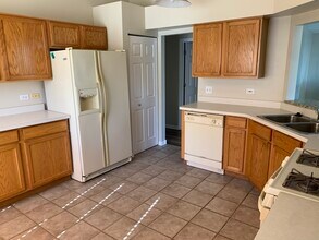 2817 Stonewater Dr in Naperville, IL - Building Photo - Building Photo