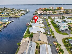 1915 SE 40th Terrace in Cape Coral, FL - Building Photo