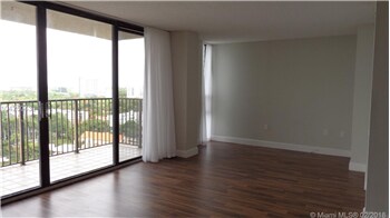 1450 Brickell Bay Dr-Unit -1905 in Miami, FL - Building Photo - Building Photo