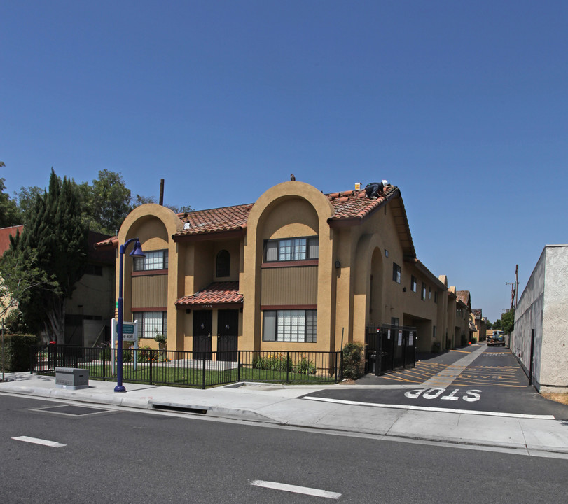 Heritage Manor Apartments in Downey, CA - Foto de edificio