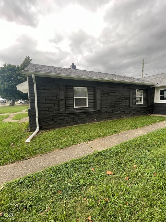 6226 East 21st St in Indianapolis, IN - Building Photo - Building Photo