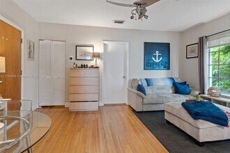 936 Pennsylvania Ave in Miami Beach, FL - Building Photo - Building Photo