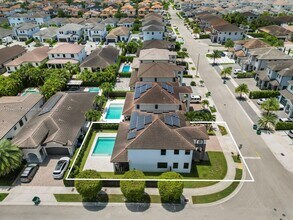 2005 SW 145th Ave in Miami, FL - Building Photo - Building Photo