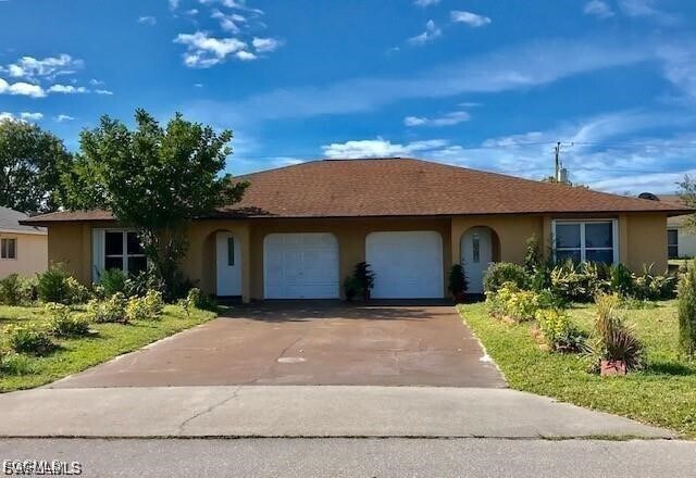 property at 512 SE 7th Ave