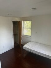 25 2nd St in Islip, NY - Building Photo - Building Photo