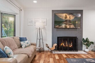 612 Montezuma Dr in Bradenton, FL - Building Photo - Building Photo