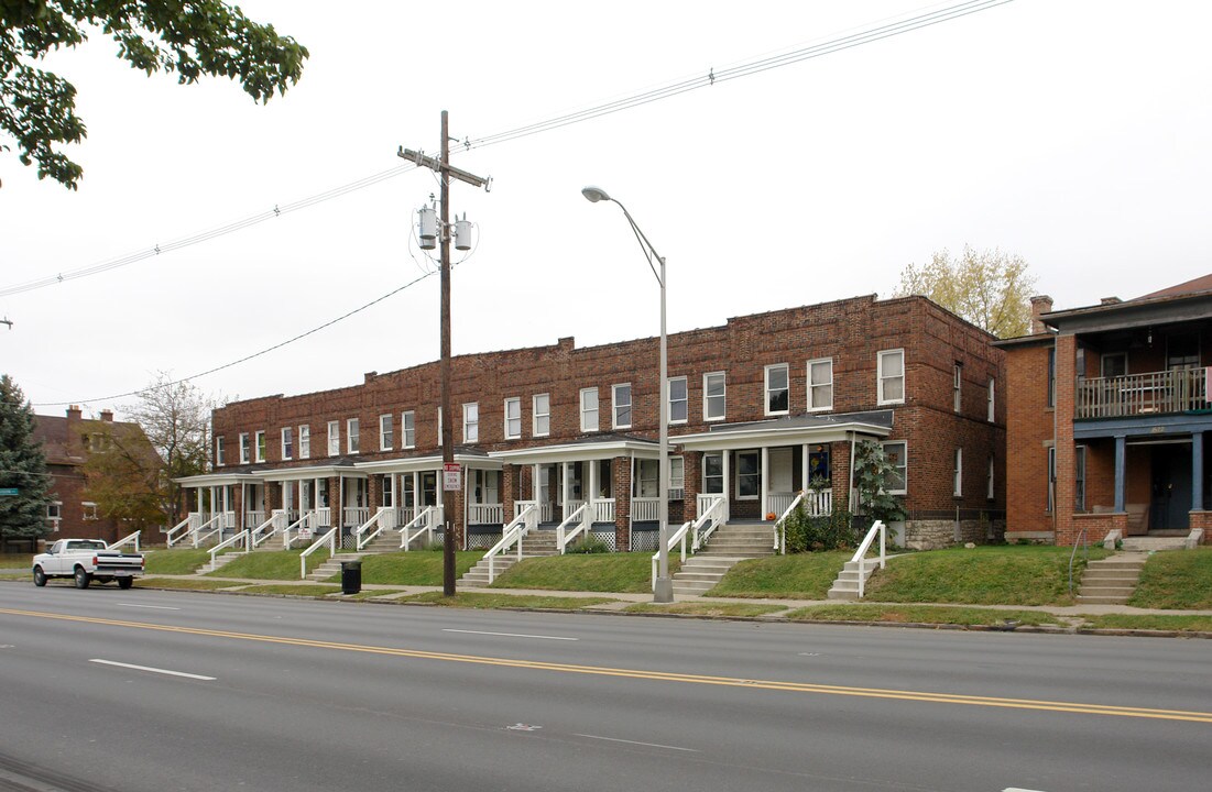 1502-1520 S High St in Columbus, OH - Foto de edificio