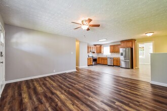650 Lindsey Lake Rd in Dallas, GA - Building Photo - Building Photo