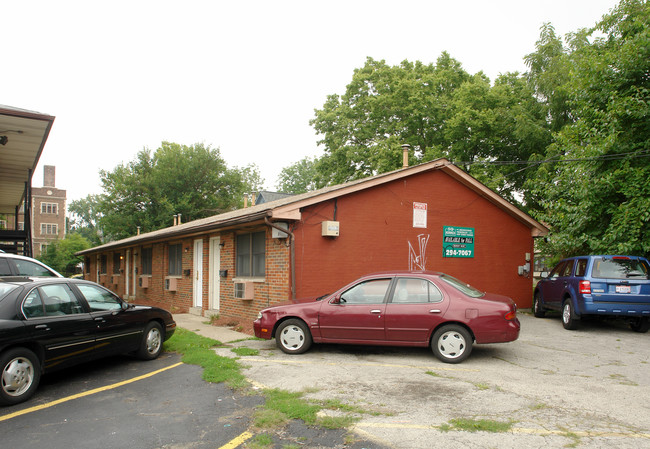 59 E Norwich Ave in Columbus, OH - Foto de edificio - Building Photo