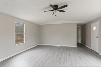 23481 Redwood Dr in Ponchatoula, LA - Building Photo - Building Photo