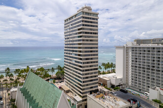 Foster Tower in Honolulu, HI - Building Photo - Building Photo