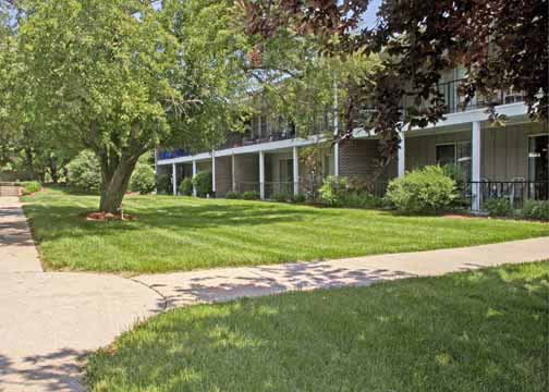 Westbrook Gardens Apartments in Omaha, NE - Foto de edificio - Building Photo