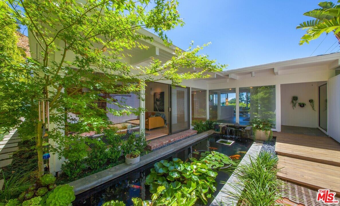 1644 Marmont Ave in Los Angeles, CA - Building Photo