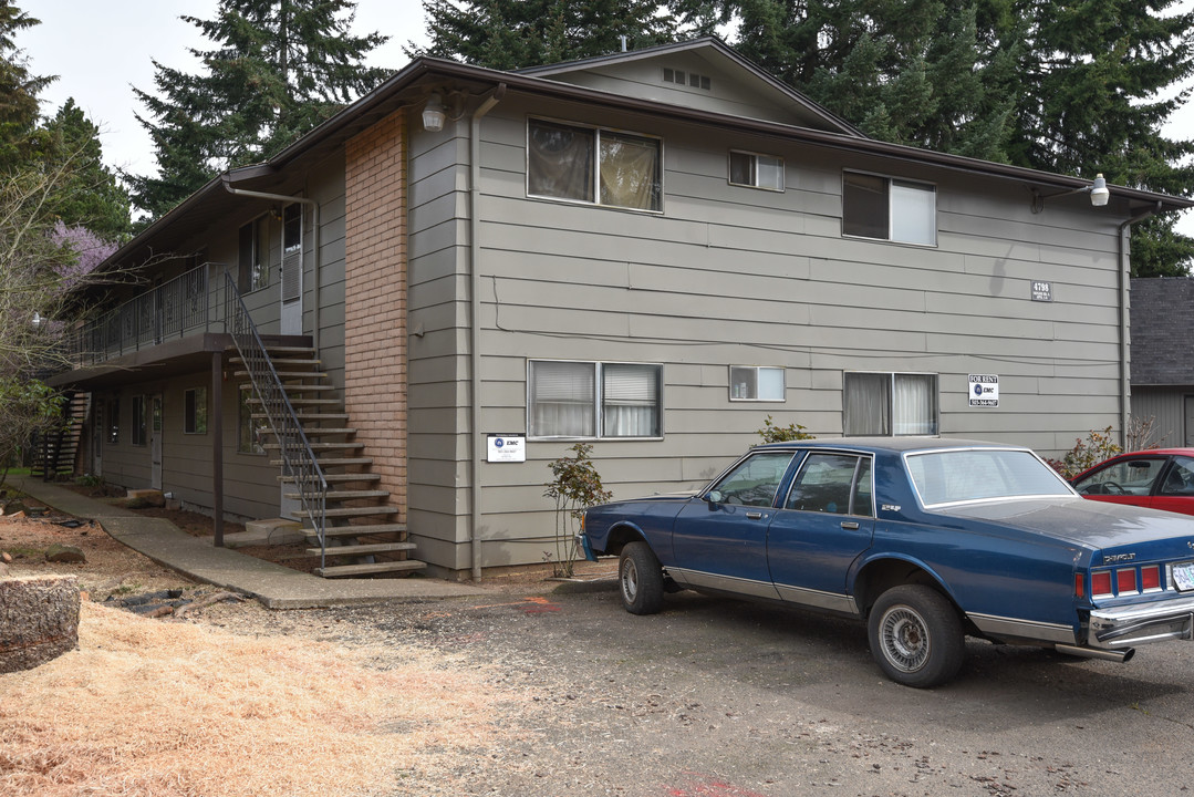 4798 Skyline Rd S in Salem, OR - Building Photo