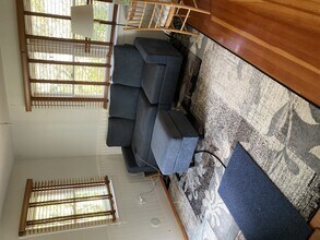 7 Pine Grove Ln in Nantucket, MA - Building Photo - Building Photo