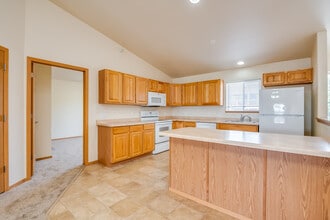 Marina View Apartments in Sturgeon Bay, WI - Foto de edificio - Interior Photo